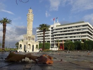 Yeni yılın ilk gününde İzmir’de sessizlik hakim oldu