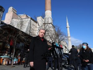 Cumhurbaşkanı Erdoğan’dan Cuma namazı çıkışında Fikri Sağlar’ın açıklamalarına sert tepki