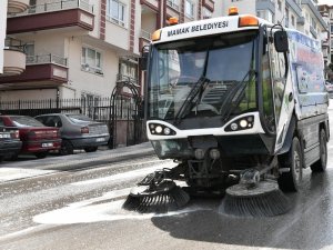 Mamak’ta yeni yılın ilk mesaisi temizlikle başladı