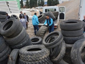 Ömrünü tamamlayan lastikler geri dönüşümle ekonomiye kazandırıldı