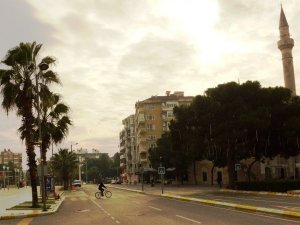 Efeler diyarı sessizliğini korudu