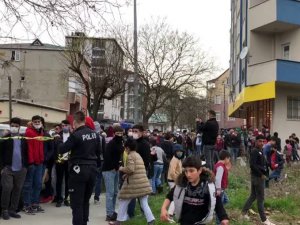 Arnavutköy’de korkutan yangında, kısıtlama hiçe sayıldı
