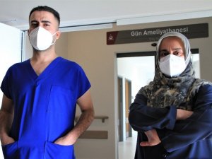 Covid-19’u iki kez atlatıp görevlerine dönen sağlıkçılar uyardı: "Bu işin şakası yok"