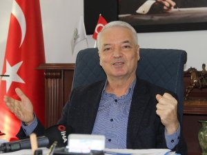 İstifa ettiği belediyeye başkan olarak döndü