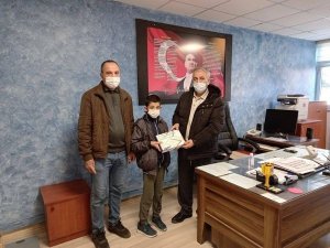 Simav’da öğrencilere tablet bilgisayar dağıtımı başladı