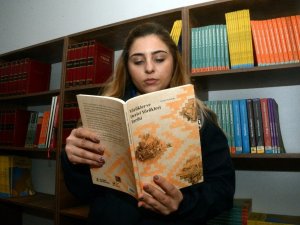 Kitapseverlere yeni yıl hediyesi Aliağa Belediyesinden