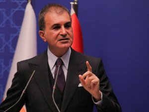 AK Parti Sözcüsü Çelik: “Bir insanın siyasi kimliği olması suç değildir”