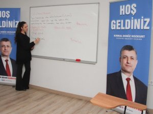 Esenyurt Belediyesi’nden gençlere online eğitim desteği