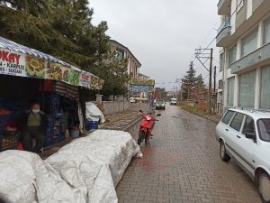 Şuhut’ta sağanak yağmur etkili oldu