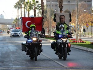 Şehit Fethi Sekin’in mesai arkadaşlarından kortej