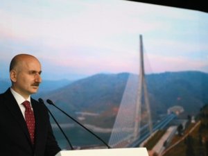 Bakan Karaismailoğlu 2020 yılında yapılan dev projeleri anlattı