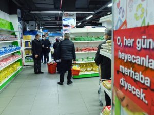 Beyoğlu’nda ihtiyaç sahiplerinin yüzü sosyal market ile gülüyor