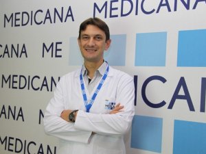 Dr. Öğretim Üyesi Gezgin: “Su ile sık temas yüzücü kulağı yapıyor”