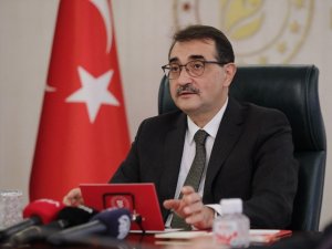 Bakan Dönmez: "Altın üretimimiz yıl sonunda Türkiye tarihinin üretim rekorunu kırarak 42 tona ulaştı”