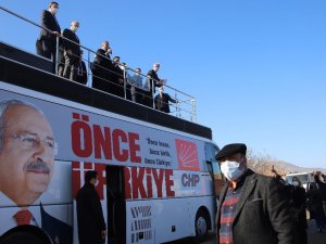 CHP Genel Başkan Yardımcısı Öztunç’a “kulak çekme” tepkisi
