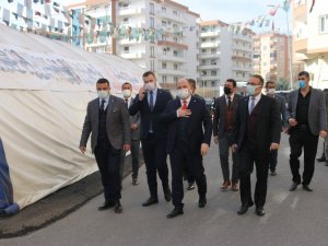 Anavatan Partisinden evlat nöbetindeki ailelere ziyaret
