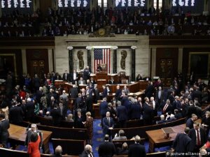 ABD Temsilciler Meclisi demokratları, Trump’a karşı azil metni sunacak