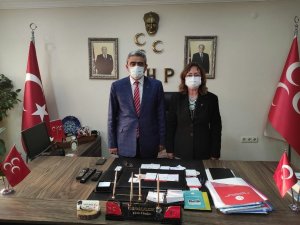 MHP Aydın İl Kadın Kolları’nda bayrak değişimi