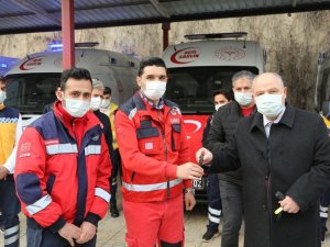 Kahramanmaraş’ta yeni ambulanslar ilk sirenlerini çaldı
