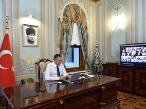 İstanbul Valisi Yerlikaya, korona virüs vakalarında en çok düşüş yaşanan ilçeleri açıkladı