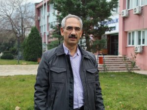 Prof. Dr. Kumsar, “Beklenen deprem öncesi Denizli’de yapı güvenliği ortaya çıkarılmalı”