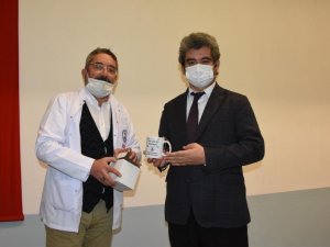 OMÜ’lü öğrencilerden sağlık çalışanlarına teşekkür