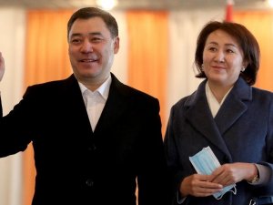 Kırgızistan’da cumhurbaşkanlığı seçimlerinde zafer Caparov’un