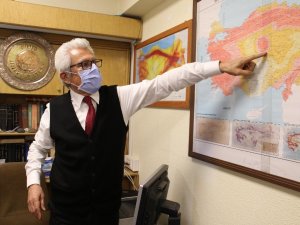 Profesör uyardı: “Ankara deprem tehlikesi açısından, zannedildiği gibi güvenli bir yerde bulunmuyor”