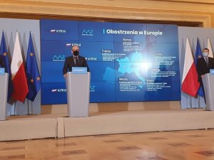 Polonya’da Covid-19 kısıtlamaları 31 Ocak’a kadar uzatıldı