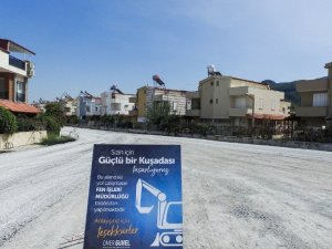 Kuşadası Belediyesi bir yılda 612 bin 896 metrekare yol çalışması yaptı