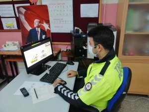 Ortaca Emniyeti uzaktan eğitim uygulamaları üzerinden öğrencilere trafik eğitimi verdi