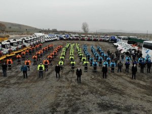 Pursaklar heyecanla beklenen kar yağışına hazır