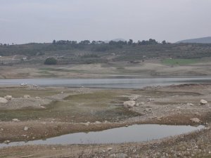 Sevişler Barajı’nda su seviyesinde büyük düşüş