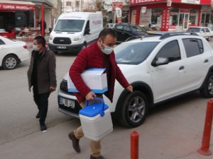 Korona virüs aşıları özel donanımlı araçlarla dağıtılıyor