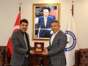 Hayırsever iş adamı Mehmet Emin  Dinç Rektör Aldemir ile görüştü