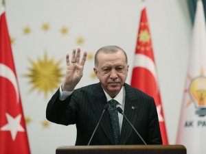 Cumhurbaşkanı Erdoğan, “Zerre kadar onuru olsa o koltuktan çekip giderdi”