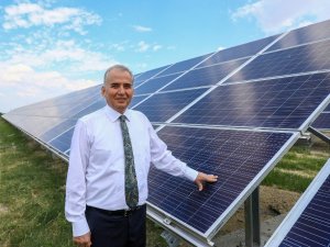 Başkan Zolan, Yenilenebilir ve Akıllı Enerji Uygulamaları toplantısına katıldı