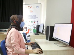 Ev hanımıyken çıktığı yolda hedefine ulaştı