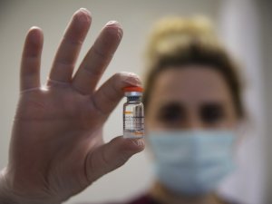 Elazığ’da 256 aşı odası kuruldu, sağlık çalışanları aşılanmaya başladı