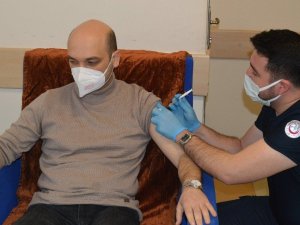 Besni’de ilk korona virüs aşıları yapılmaya başlandı