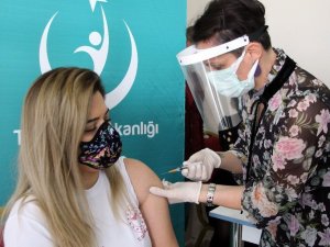 Hatay’da aşılama başladı