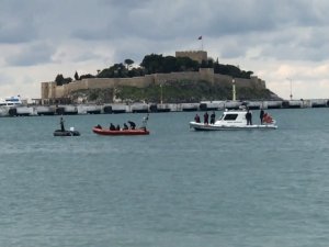 Kuşadası Körfezi’ndeki tatbikat gerçeğini aratmadı