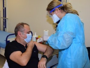 ESOGÜ Hastanesi’nde Covid-19 aşılaması başladı