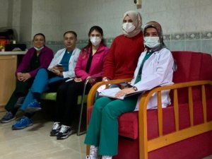 Sağlık çalışanlarına aşı uygulamasına başlandı