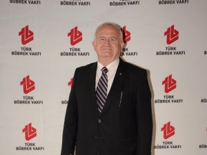 Yetişkinler günde 2-2.5 litre su içmeli