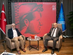 “Ellerinin İzinde” kitabının lansmanı yapıldı