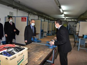 Vali Karadeniz, Elginkan Vakfında incelemelerde bulundu