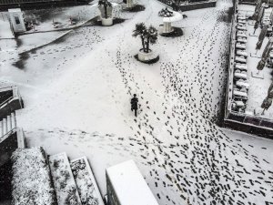 Beyaz örtü ile kaplanan Mecidiyeköy havadan görüntülendi