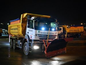 Mamak Belediyesi kar timi her an teyakkuzda