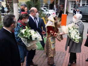 Bakan Selçuk’tan Vali Aksoy’a ziyaret